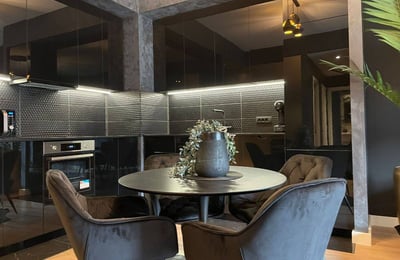 Alquiler de un impresionante apartamento de diseño de 3 habitaciones, 80 m², distrito Belgrade Waterfront, Belgrado, Serbia